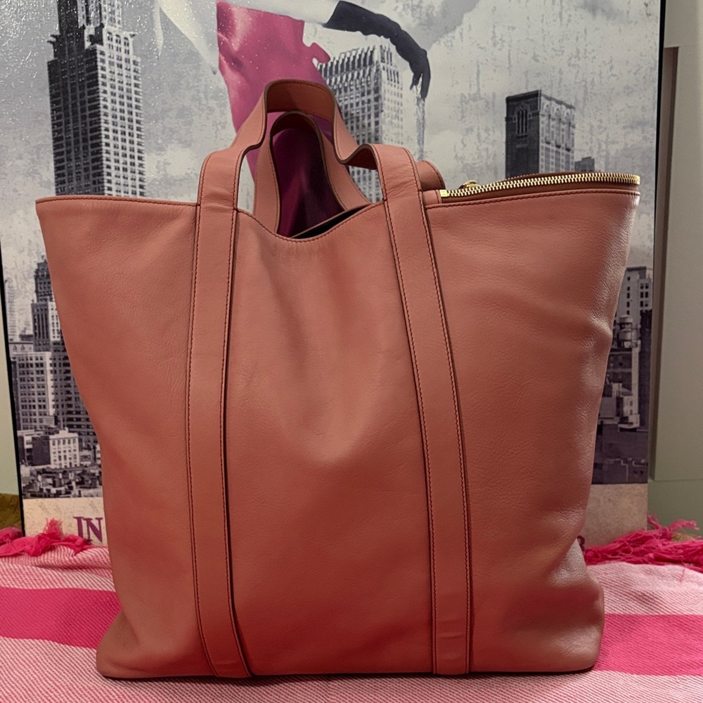 Dolce & Gabbana Pink Leather Tote - Picture 4 of 14